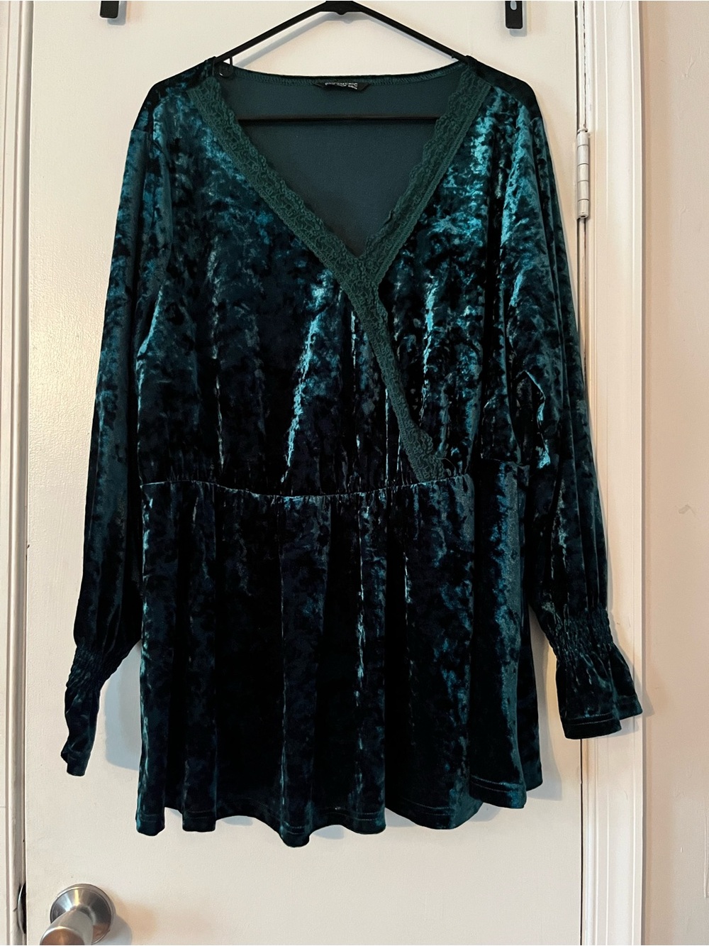 BloomChic Emerald Green Crushed Velvet Babydoll Top Women’s Plus Size 22/24